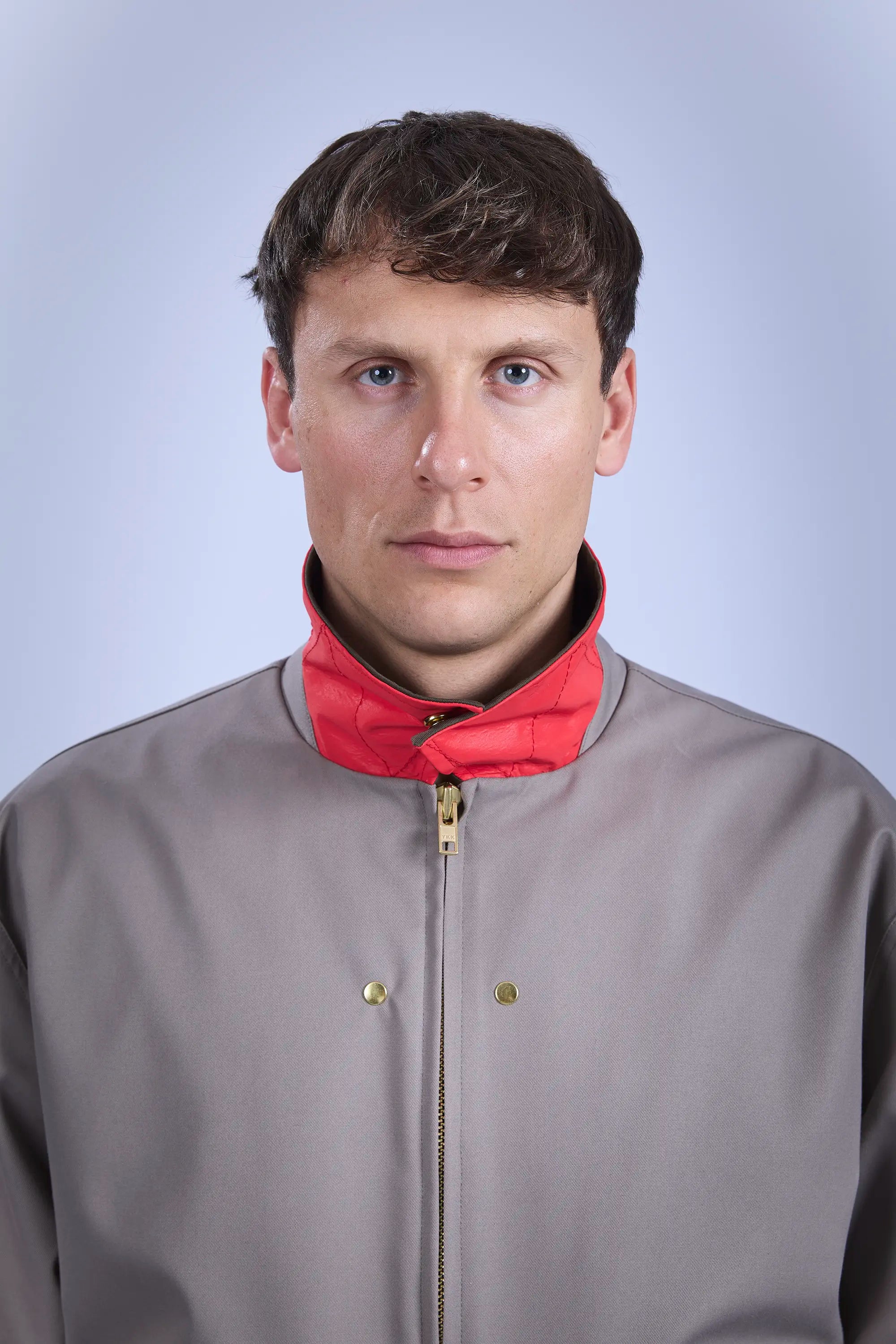 Detail view [reflectFLARE]™ collar up