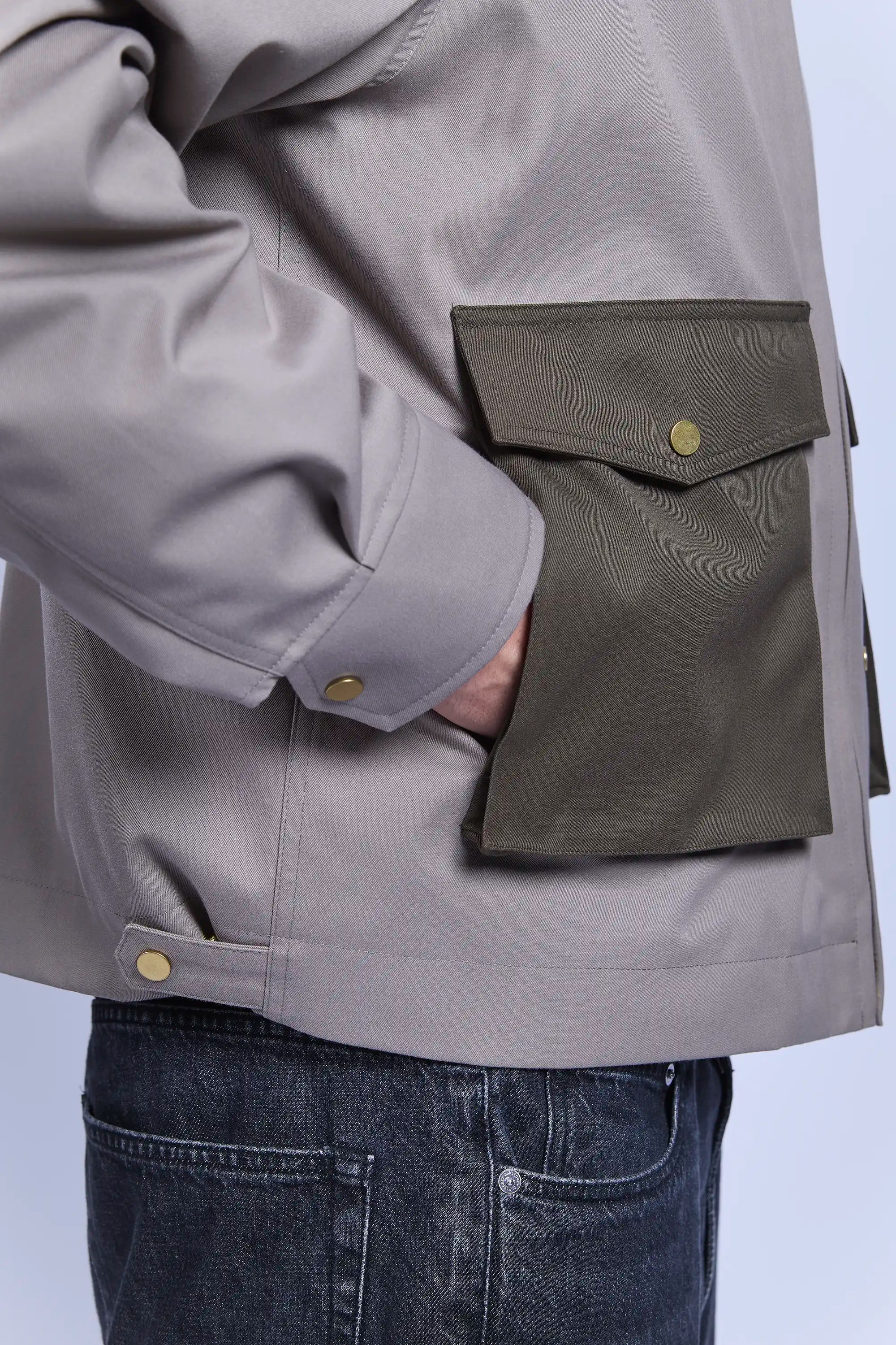 Hidden side pockets