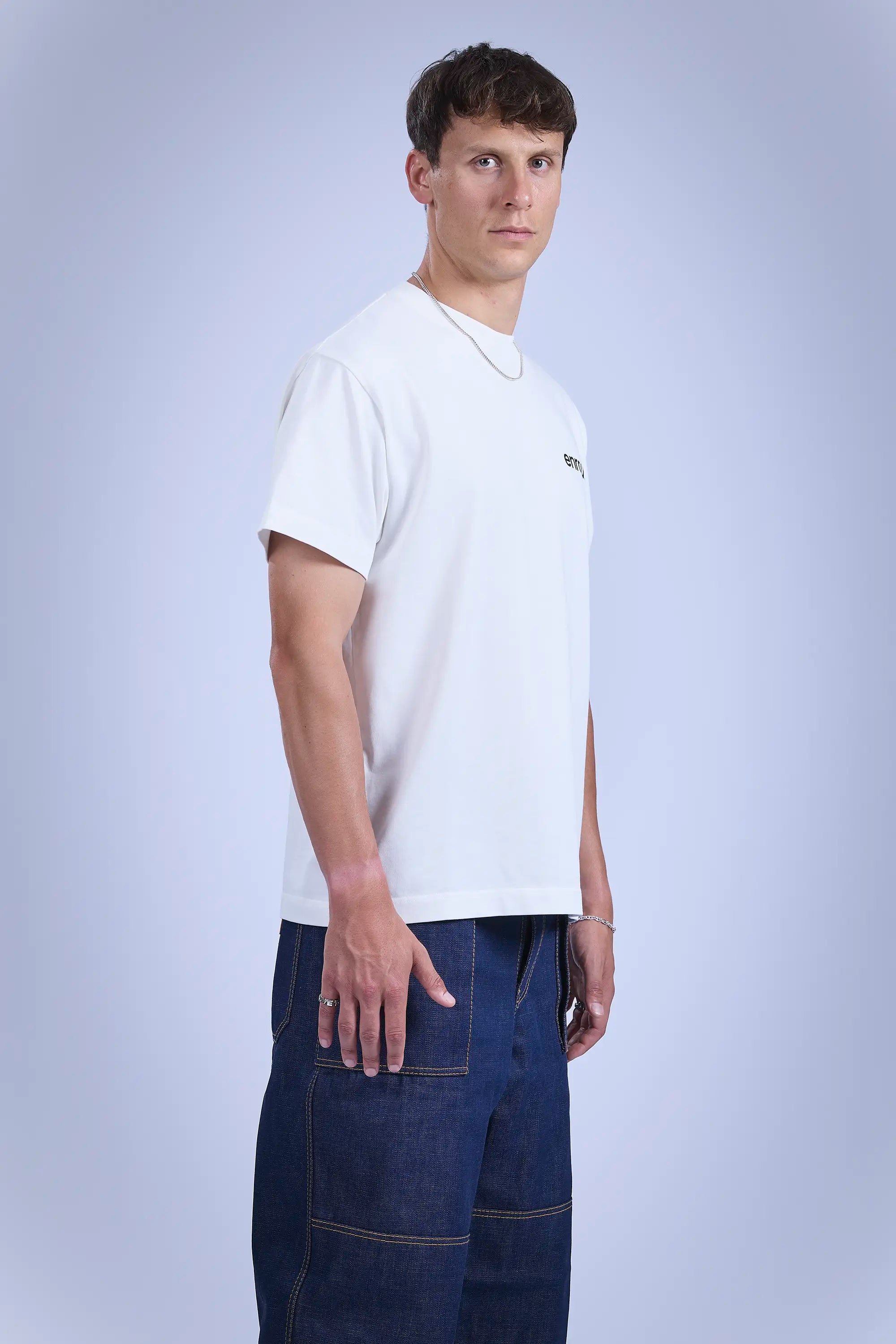 Upper body side view right